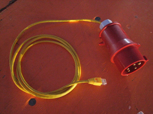 High Power into-Ethernet Injector