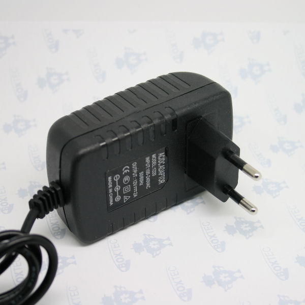 AC adapter 12V/2A