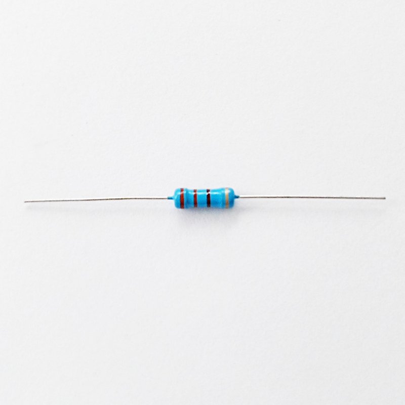 Widerstand 330R (0.5W/5%)